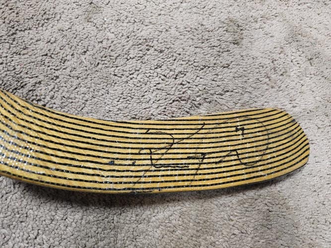 KEITH TKACHUK 98'99 Signed Phoenix Coyotes NHL Game Used Hockey Stick