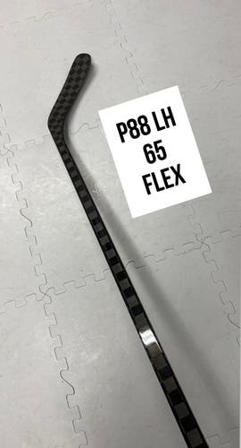 Senior(1x)Right P88 65 Flex 66”PROBLACKSTOCK Pro Black Out Unbranded Pro Stock Nexus Hockey Sticks