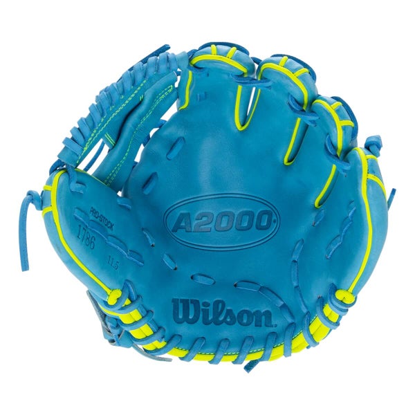 Used Wilson WBW102267115 Right Hand Thrower - Excellent Condition