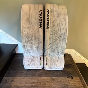 34"  Vaughn SLR3 Pro Goalie Leg Pads (Used)