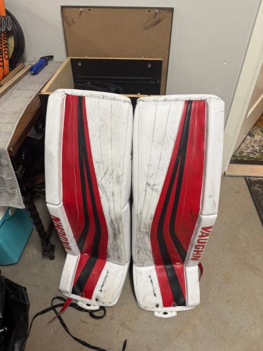 35" Vaughn Ventus SLR Pro Goalie Leg Pads Pro Stock (Used)