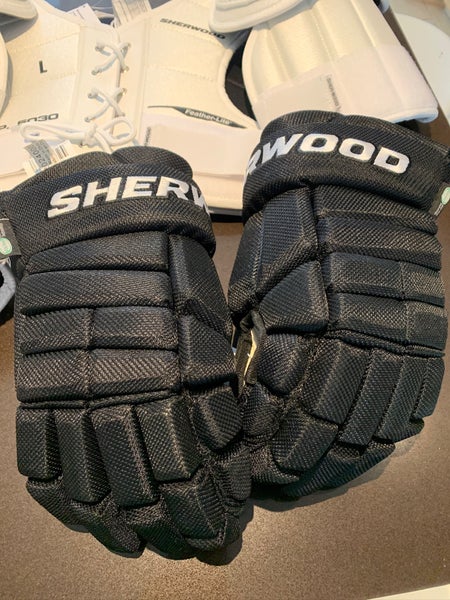 Sher-Wood HOF 5030 Gloves 15" (New)