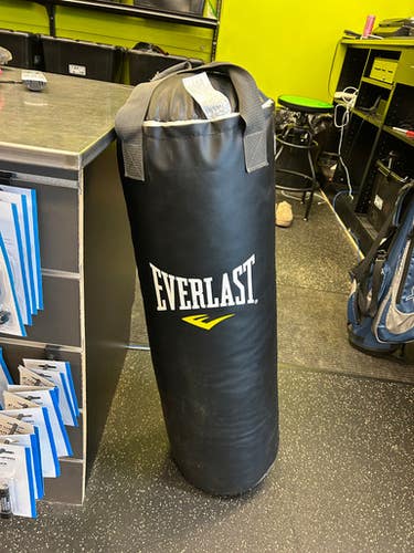 Used Everlast 80LB BAG Boxing Heavy Bag Black 80 lb 11339-S000191693