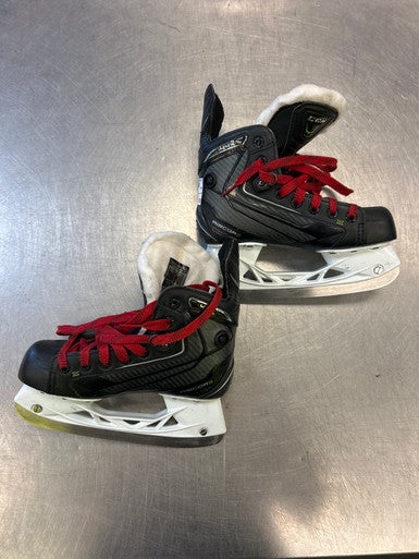 Used CCM RIBCOR Junior Hockey Skate Junior 02 11339-S000191224
