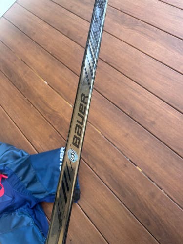 Custom my Bauer hockey stick
