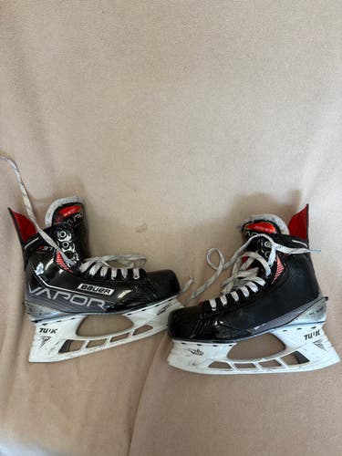 Bauer Vapor X3.7 Hockey Skates 8 (Used)