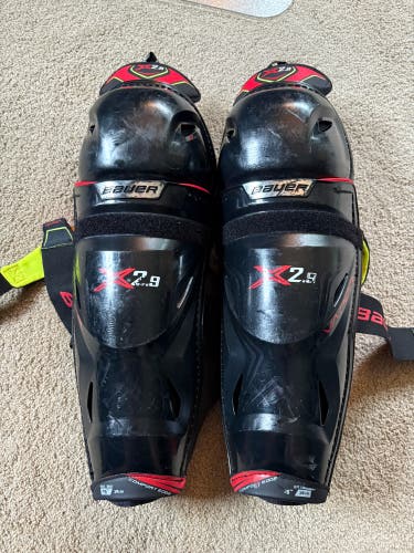 Senior Bauer Vapor X2.9 15" Shin Pads  (Used)