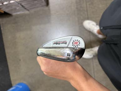 Used Tour Edge HOT LAUNCH SUPER SPIN Golf Wedge Mens RH 52 Degree 11605-S000203557