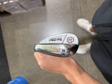 Used Tour Edge HOT LAUNCH SUPER SPIN Golf Wedge Mens RH 52 Degree 11605-S000203557