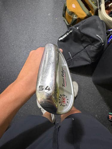 Used Tour Edge HOT LAUNCH SUPER SPIN Golf Wedge Mens RH 54 Degree 11605-S000203558