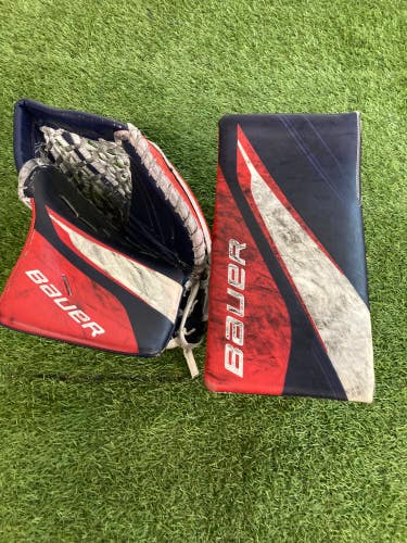 Blue Senior Bauer Vapor Hyperlite 2 Goalie Gloves & Blockers Regular (Used)