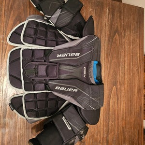 Small / Medium Bauer GSX Goalie Chest Protector (Used)
