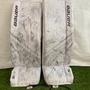 White Medium Intermediate Bauer Supreme S29 Goalie Leg Pads (Used)