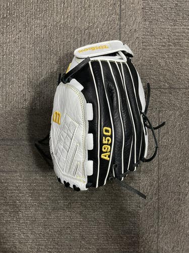 Used Wilson A950 BB/SB Glove RH Throw Black 12 1/2" 11614-S000216680