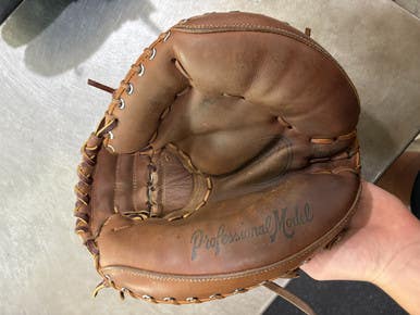 Wilson (Used) Brown Right Hand Throw 33" Baseball Glove
