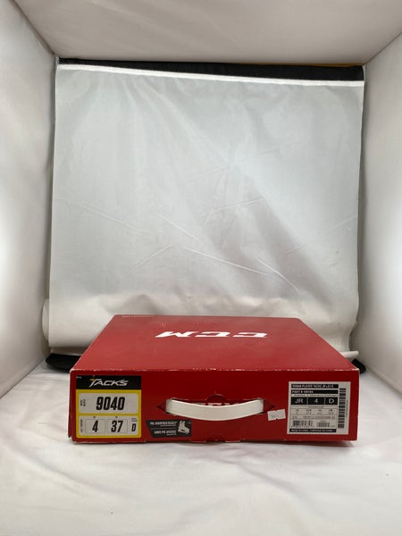 CCM Tacks 9040 Hockey Skates Size 4 (New)