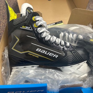 Bauer Supreme M3 Hockey Skates Regular Width Size 5 (New)