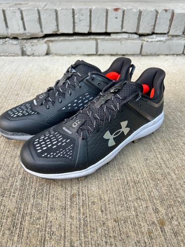 Under Armour Yard low Metal(NEW) M 11.5 (W 12.5)