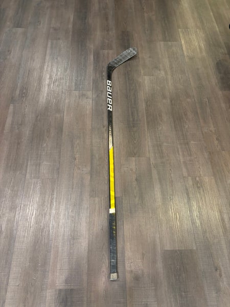 Intermediate Bauer Supreme 3S Pro Right Handed Hockey Stick P92M (Used)