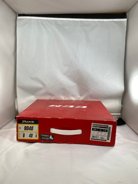 CCM Tacks 9040 Hockey Skates Size 6 (New)