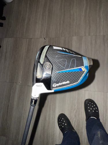 Men's TaylorMade SIM 2 Max Left Hand Driver Extra Stiff Flex 9 Loft (Used)