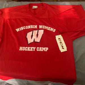 Red Youth Unisex CCM 10200 Practice Jersey (New) Multiple Sizes