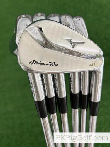 Mizuno Pro 221 Forged Iron Set 5-P / NS Pro Modus Tour 125 Extra Stiff