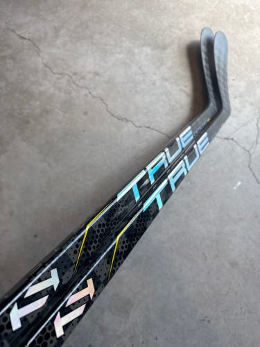 75 Flex P29 Senior True catalyst 9x3 Left Hand Hockey Stick Pro Stock (New)