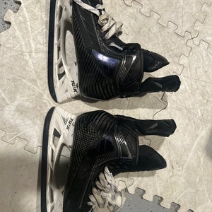 Black True Pro Custom Hockey Skates 9 With Extra Steel