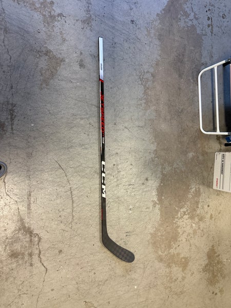 Intermediate CCM JetSpeed FT3 Team Left Hand Hockey Stick P28 (New)