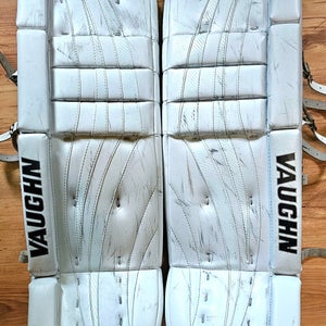 30" Vaughn Velocity V7 XF Goalie Leg Pads (Used)