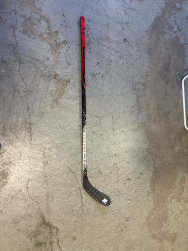 Intermediate Bauer Vapor FlyLite Left Hand Hockey Stick P88 (Used)