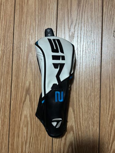 TaylorMade SIM 2 Fairway Wood Head Cover (Used)