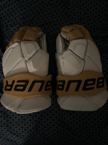 Vegas Golden Knights Bauer Vapor Hyperlite Gloves