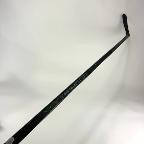 New Left CCM Ribcor Trigger 6 Pro | 90 Flex P90 Curve Grip | M541