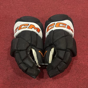Lehigh Valley Phantoms CCM 15" Pro Stock (Used) Gloves Item#CMMUG