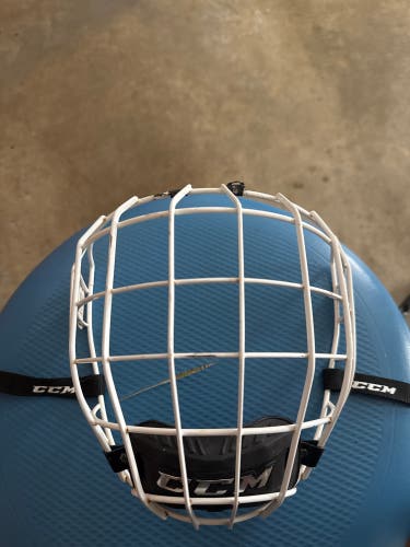 Large CCM FM680 Full Cage (Used)