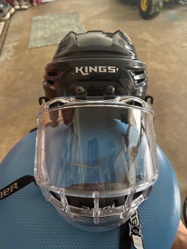 Large Bauer Re-Akt 150 Helmet (Used)