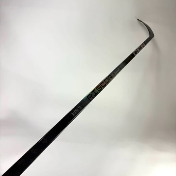 New Right CCM Ribcor Trigger 8 Pro | 95 Flex Custom Curve Grip | Raddysh | L225
