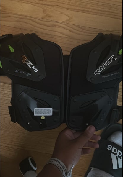Medium Gear Pro Tec Razor Shoulder Pads (brand New)
