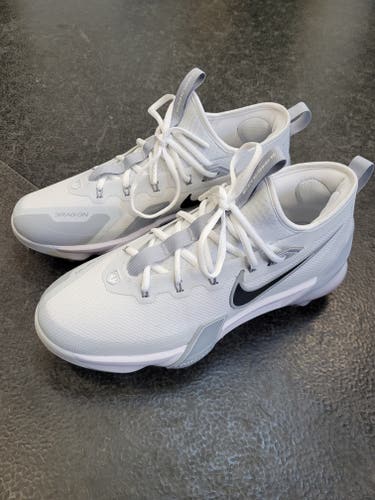 White Men's Size M 10.0 (W 11.0) Nike (New)