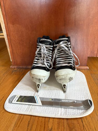 Bauer Performance Hockey Goalie Skates Extra Wide Width  Size 6.5 (Used)
