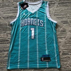 BRAND NEW LaMelo Ball Jersey