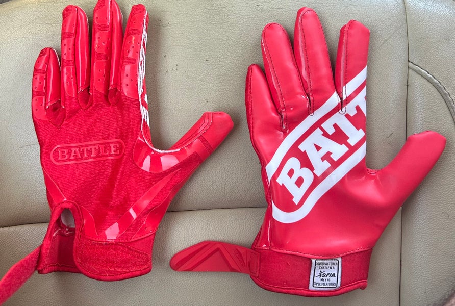 Red Youth XL Battle Gloves (Used)