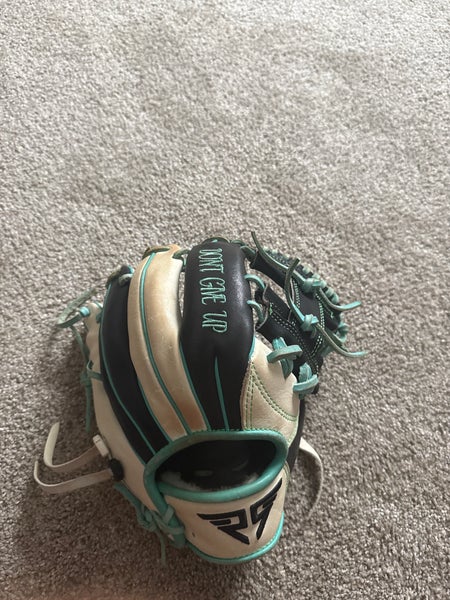 Relentless Sports Glove
