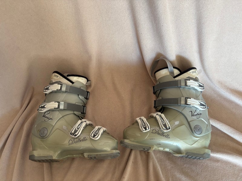Unisex Dalbello All Mountain Vantage Ski Boots (Used)