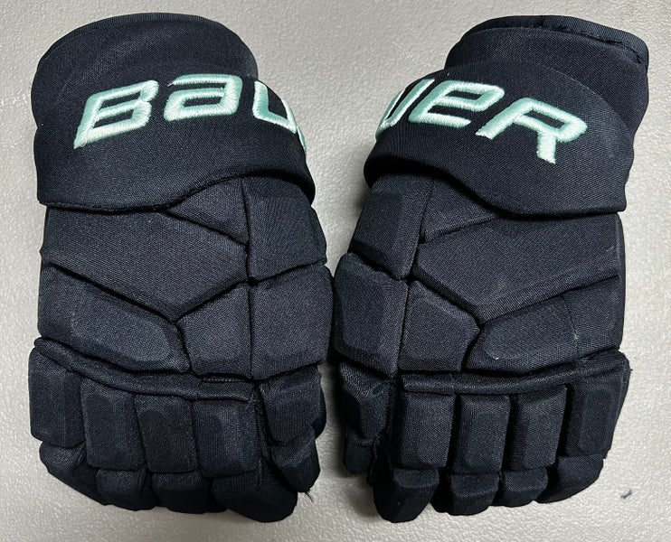 Seattle Kraken Pro Stock Team Issue Bauer X 14" Gloves 38762