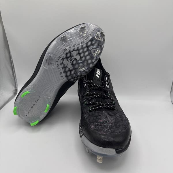 UNDER ARMOUR UA Harper 8 Low ST Metal Baseball Cleats Mens Size