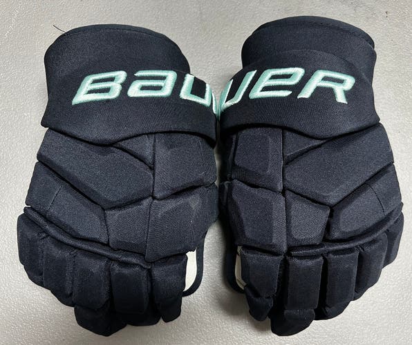 Seattle Kraken Pro Stock Team Issue Bauer X 14" Gloves 42876