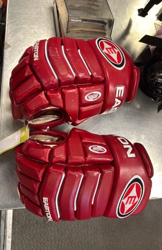 14" Easton Synergy 800 (Used) Red Senior ice hockey Gloves rare